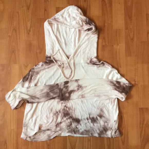 2/$20🦋CROPPED SWEATER - Picture 2 of 4